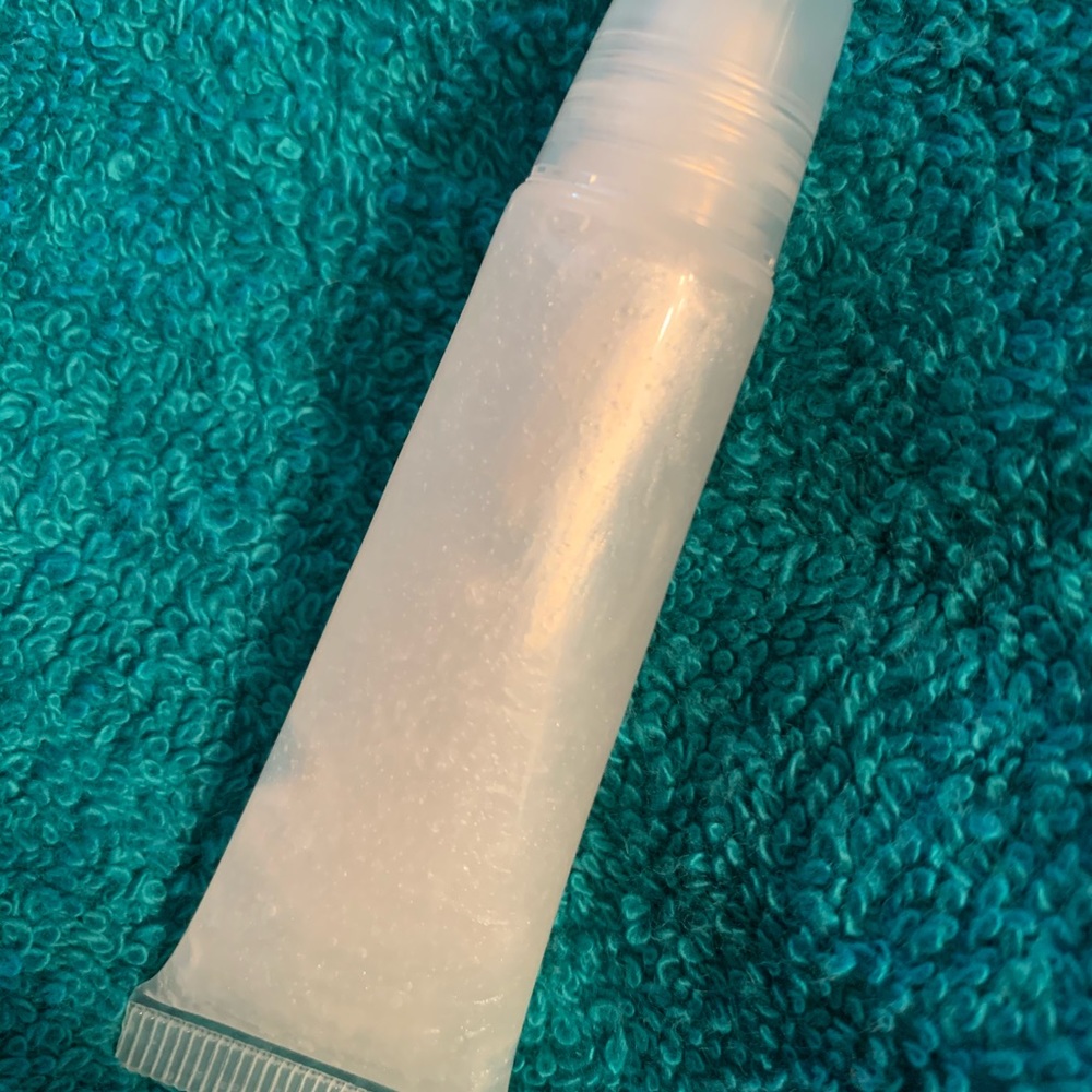 Pearl lip gloss VANILLA SCENTED